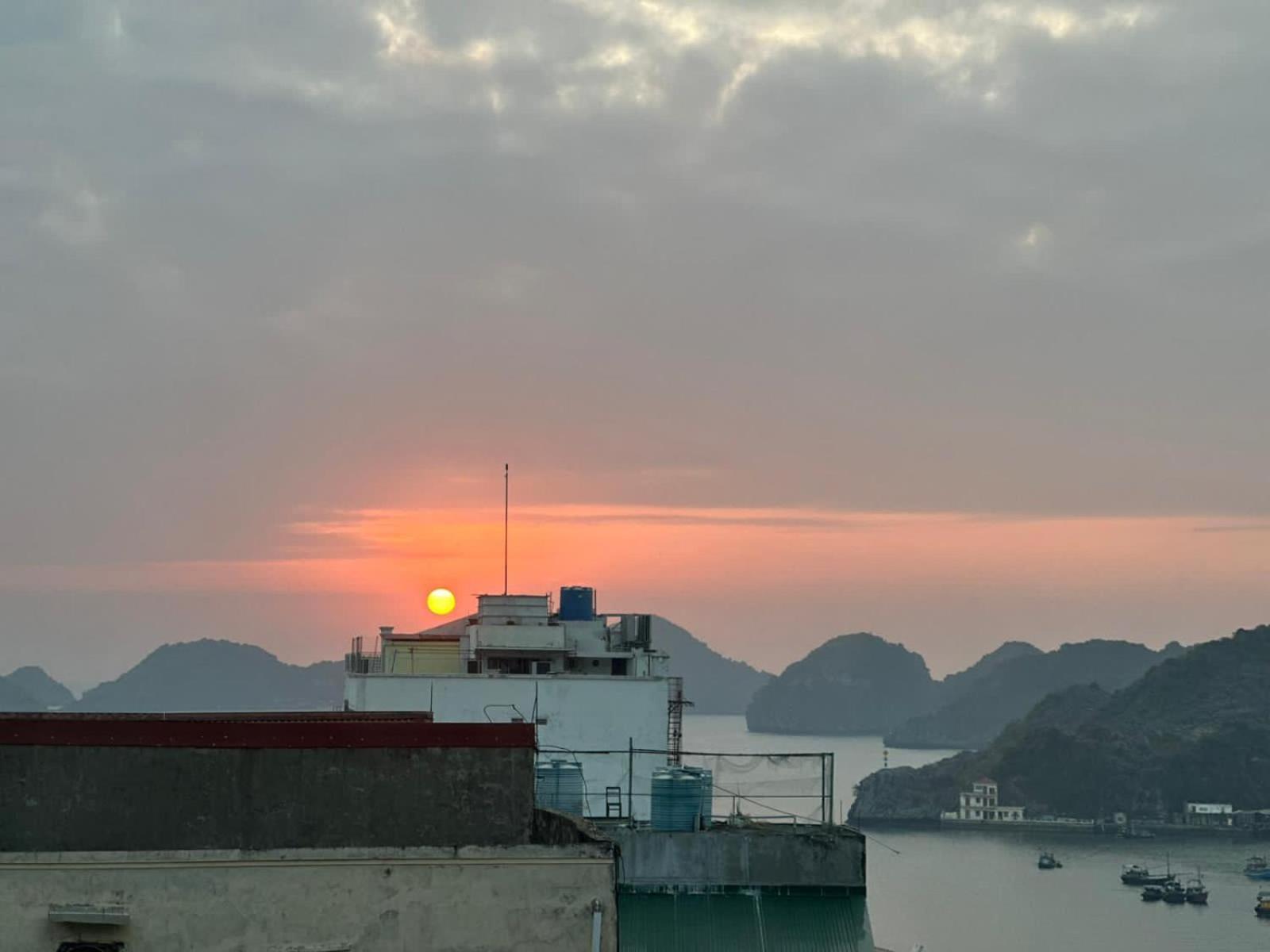 An Duong Hotel Cat Ba Chan Chau Buitenkant foto